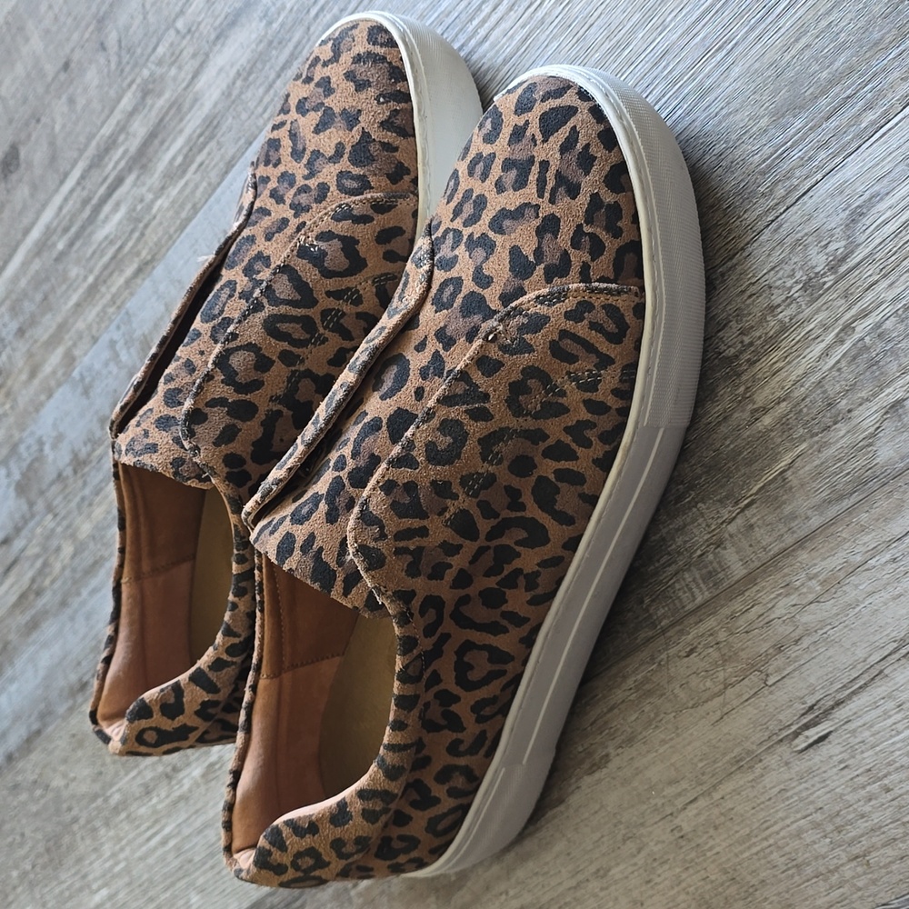 J/SLIDES Cheetah Leopard Leather Heidi Slip On Sneakers - Size 8.5